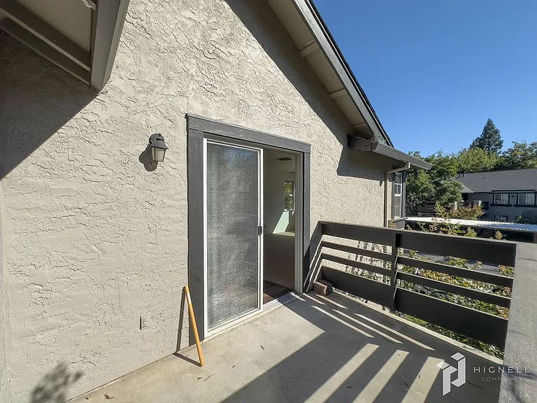 Amanda Place Apartments — Photo 47