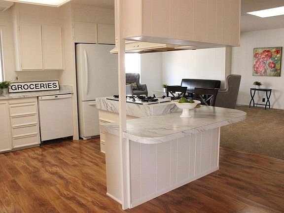 4th image of 1220 Vienna Dr #711