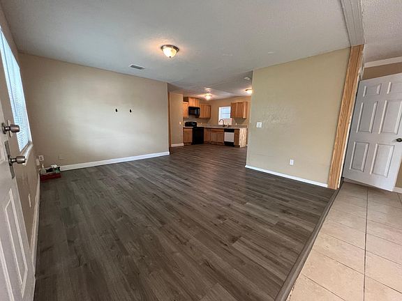 2nd image of 4532 Royal Elm Dr