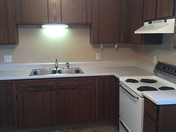 2nd image of 1826 S 4th St W APT B