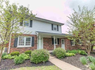 10433 Cricklewood Dr, Newburgh, IN 47630
