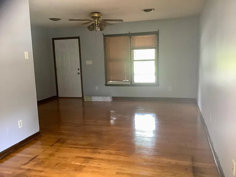15920 Tri Gate Rd — Photo 2