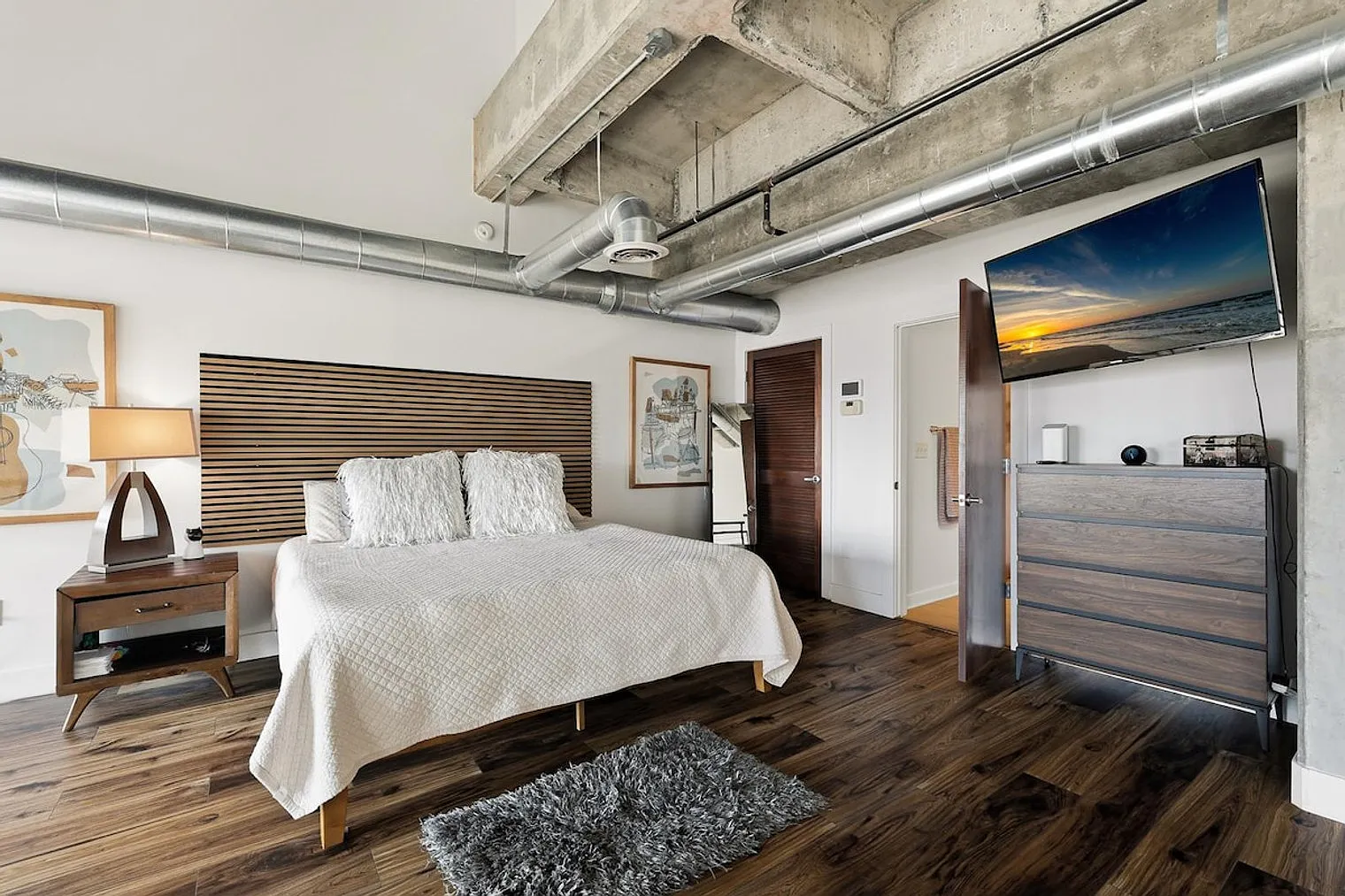 2 bed, 2.0 bath, $7,319 — Photo 4