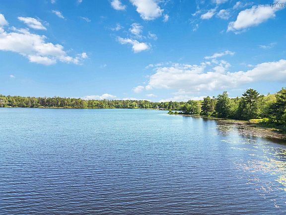 5th image of 6 Stanford Lake Rd