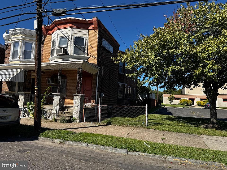 1st image of 1909 S 7th St