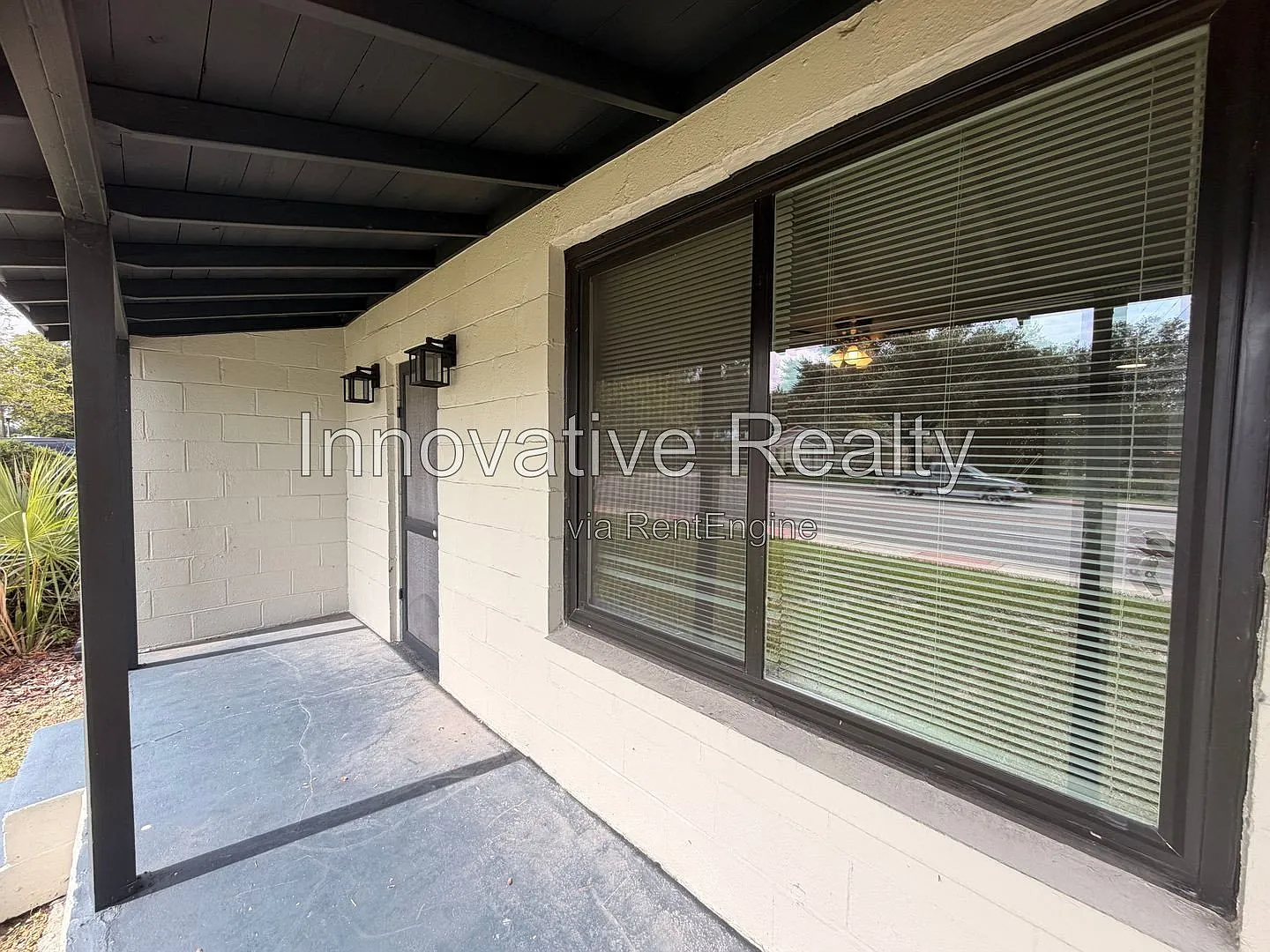 4 bed, 2.0 bath, 1500 sqft, $2,350 — Photo 2