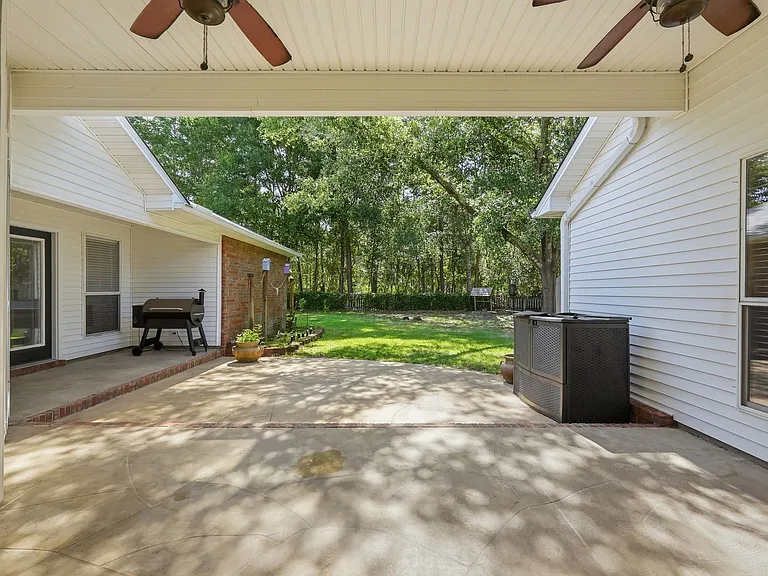1651 Northridge Rd — Photo 43