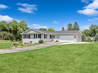 966 Eastview Ave, Marion, IA 52302