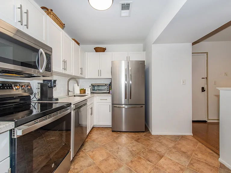 41 Mount Kemble Ave #310 — Photo 3