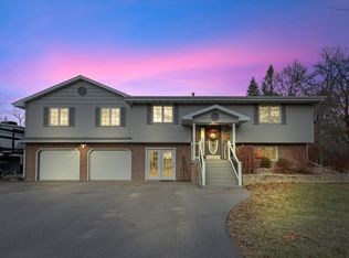 1384 Harbor Lights Rd, Suamico, WI 54173