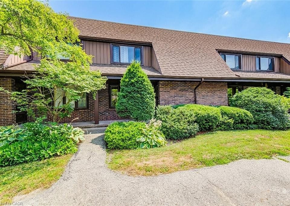1st image of 285 Sandowne Dr #15