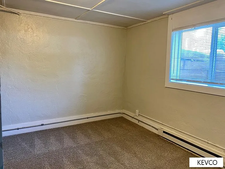 827 Remington St — Photo 8