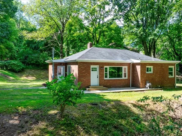 106 Jellison Dr, Coraopolis, PA 15108