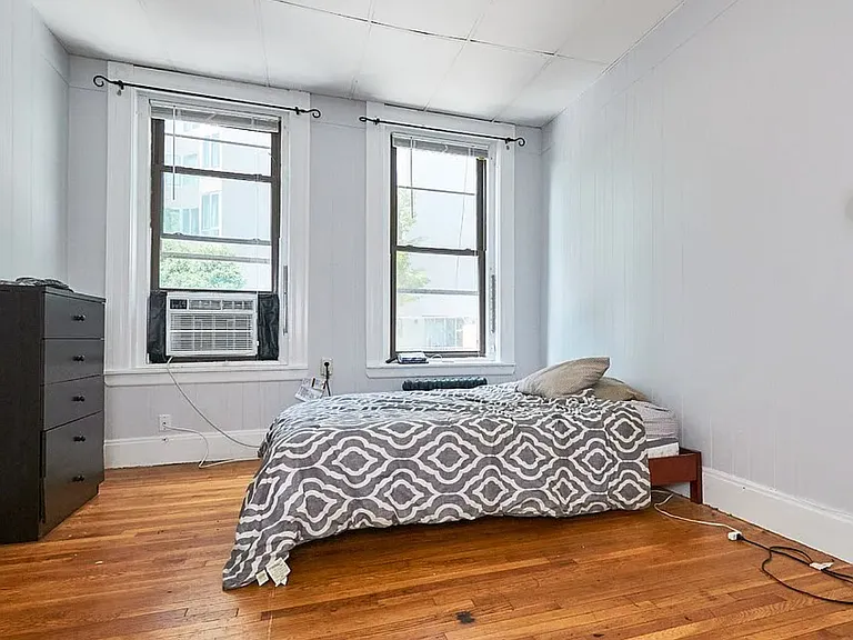 125 Saint Botolph St — Photo 2