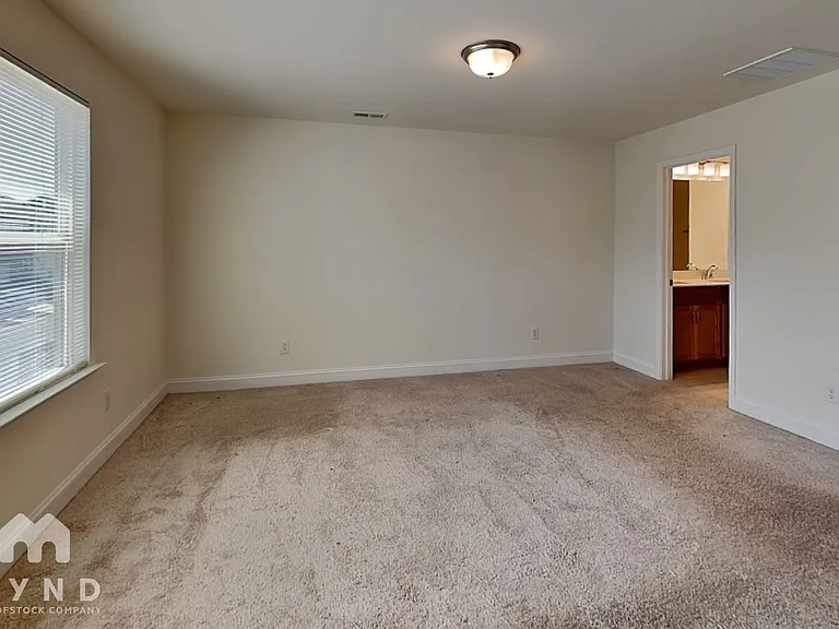1546 Cedar Tree Dr — Photo 8