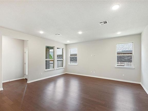 3rd image of 2608 Granite Hill Dr