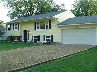 5th image of 30 Oakridge Dr