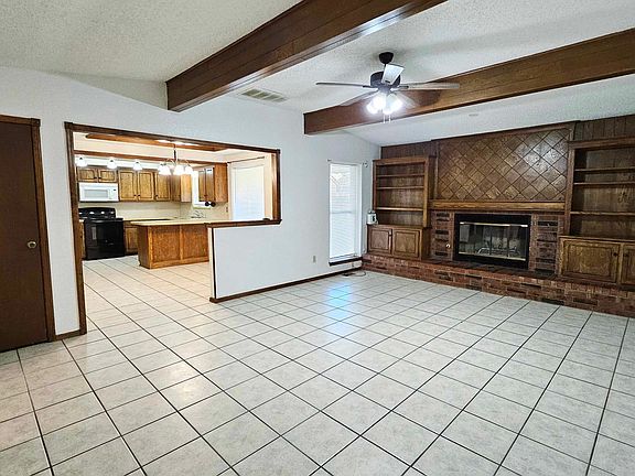 5th image of 10417 Fairfax Ln