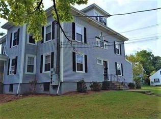 237 Water St APT 2L, Clinton, MA 01510
