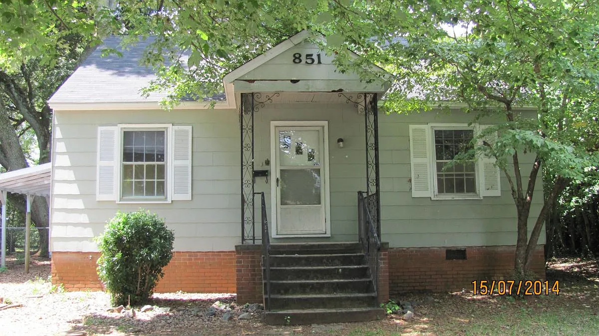2 bed, 900 sqft, $1,475 — Photo 2