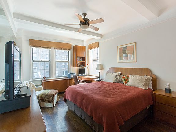 4th image of 410 E 57th St APT 11A
