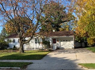 2338 42nd St, Two Rivers, WI 54241