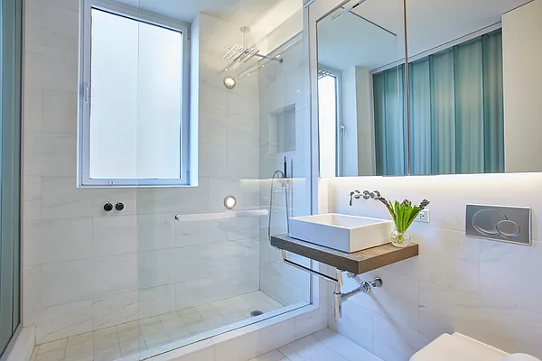 Sold by Compass | media 6