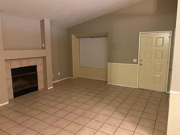 3rd image of 29669 Saint Andrews Ct