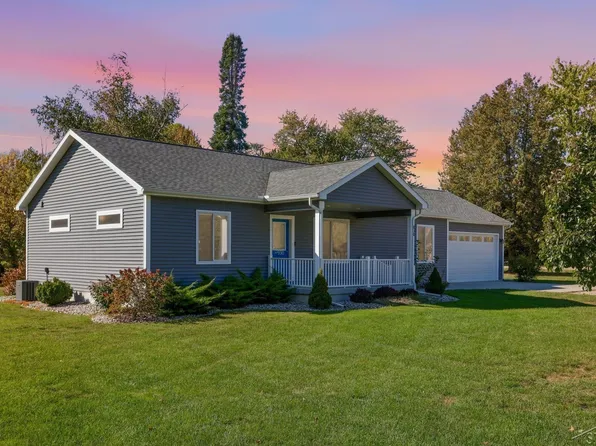 930 E North St, Ithaca, MI 48847