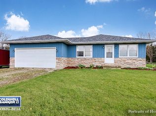 2437 N 42nd Rd, Sheridan, IL 60551