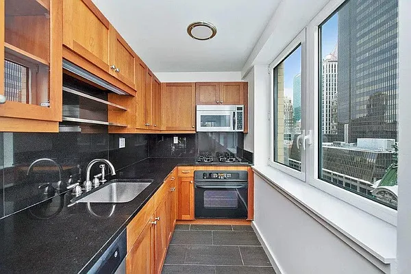 Rented by Great Jones Realty | media 3