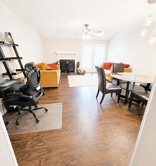1207 Huntsman Ct — Photo 10