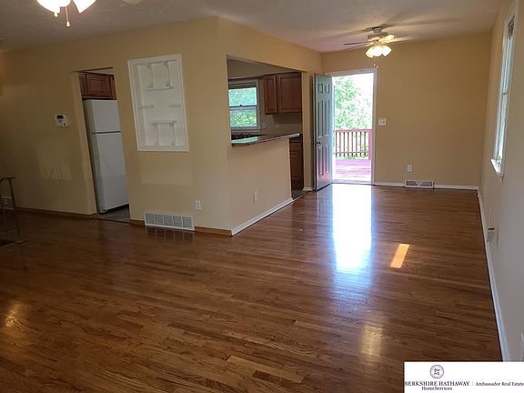3rd image of 5507 N 69th St