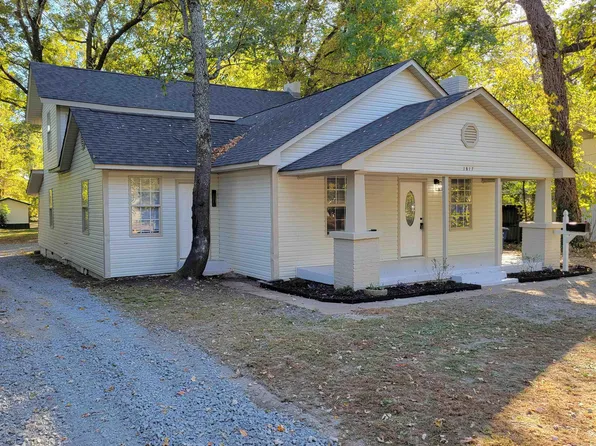 1617 Bruce St, Conway, AR 72034