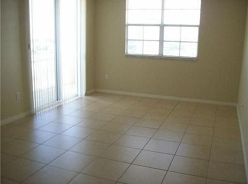 2nd image of 215 SW 42nd Ave APT 801