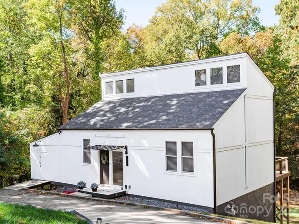 2427 Twilight Rd, Charlotte, NC 28210