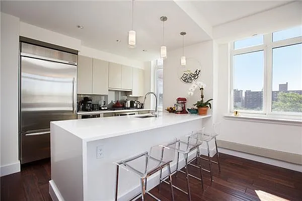 Rented by Space Marketing Shop | media 13