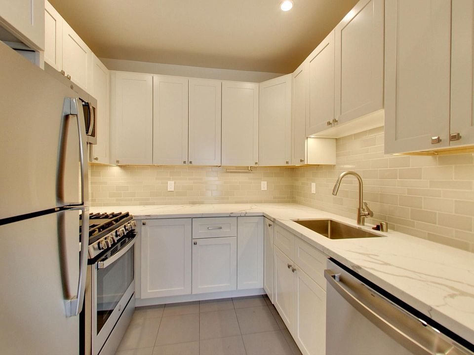 1st image of 2030 Fell St APT 6
