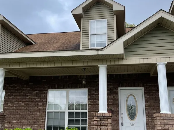 310 Stratford Dr, Ozark, AL 36360