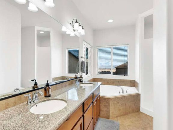 2nd image of 3989 E Yakima Way #1