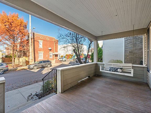3rd image of 499 Reinhard Ave