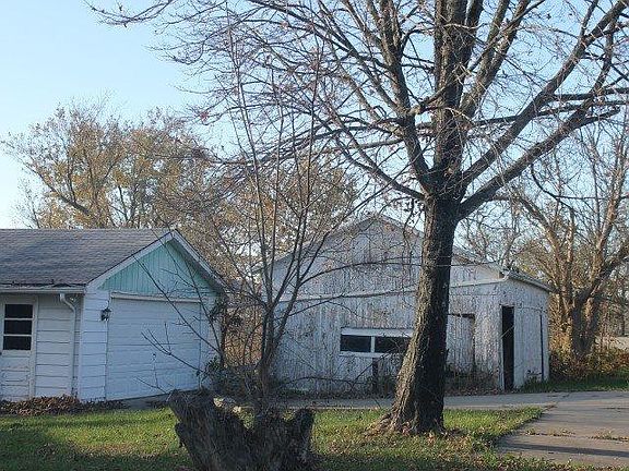 3rd image of 2814 Ky Highway 1284 E