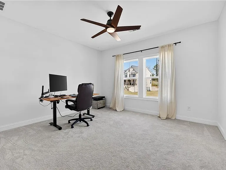 512 Cedar Crest Cir — Photo 33
