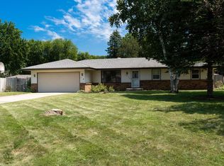 8655 Vanguard Dr, Machesney Park, IL