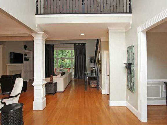 3rd image of 8160 Sentinae Chase Dr