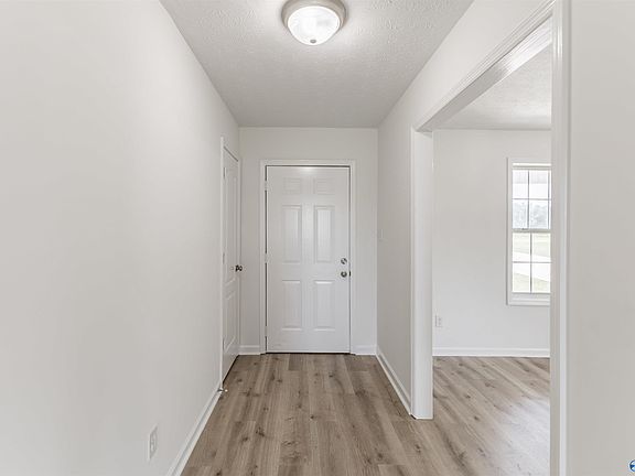 5th image of 28768 Dorning Rd