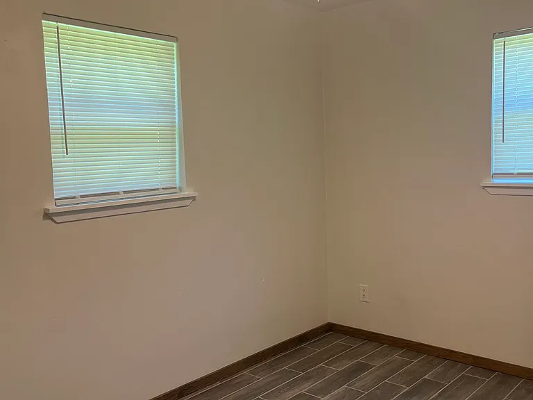 321 Mimosa Dr — Photo 8