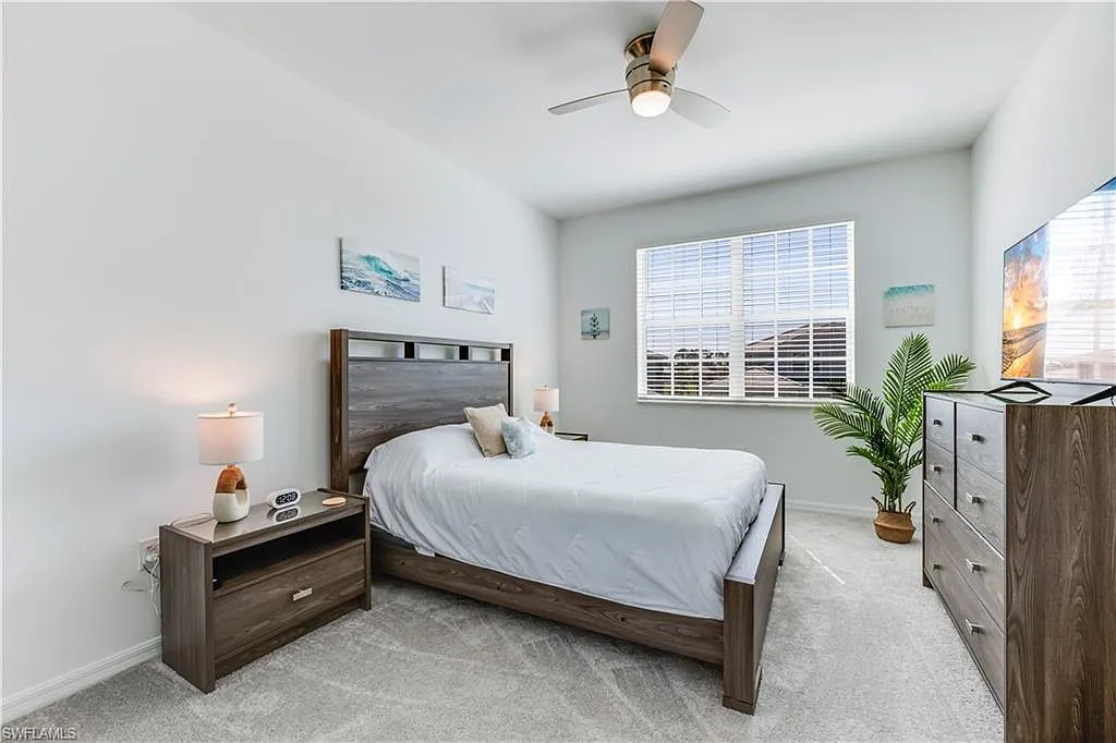 3 bed, 2.0 bath, 2110 sqft, $7,500 — Photo 4