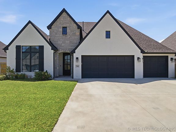 3rd image of 7908 N 147th East Ave