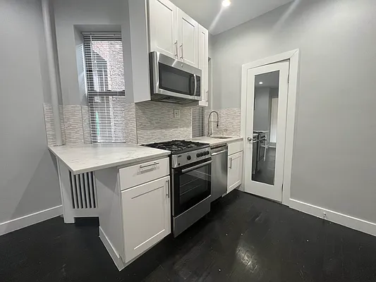 Rented by Tourma Realty LLC | media 16